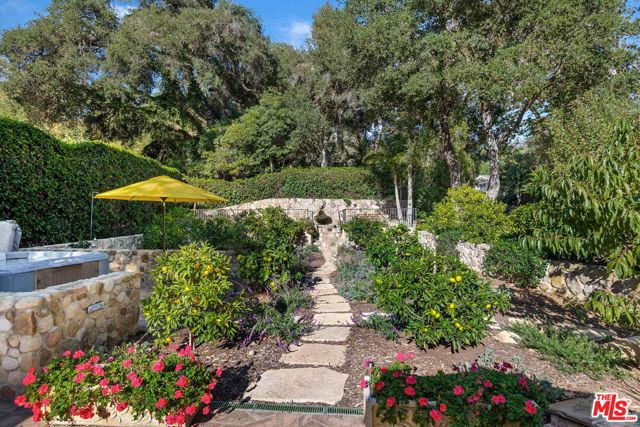 2934 Torito Road, Santa Barbara CA: https://media.crmls.org/mediaz/54dc1f5f-d0ab-4b7e-846c-17b76662191c.jpg