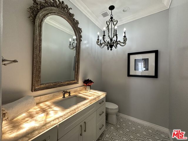 Image 11 of 73 For 723 10th Street
