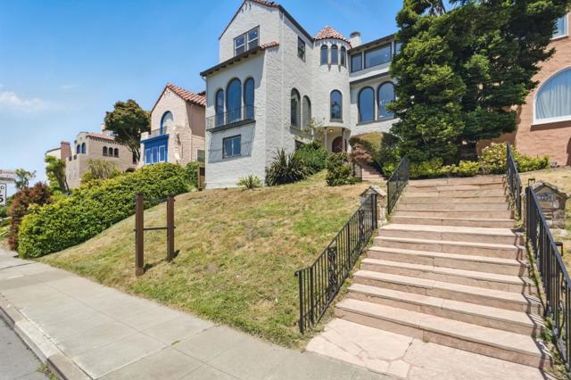 1260 Monterey Boulevard, San Francisco CA: https://media.crmls.org/mediaz/54dcab05-26e6-4f29-a7d7-fb4e962903a2.jpg