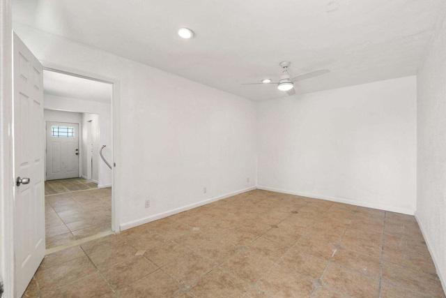 44500 San Carlos Avenue, Palm Desert CA: https://media.crmls.org/mediaz/54dd0718-2282-4b2f-a957-1ceaefcda0f6.jpg