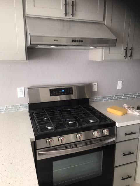 28 Houston Street, San Francisco CA: https://media.crmls.org/mediaz/54ddd42b-8f94-4b3a-88c7-374459fa17ce.jpg