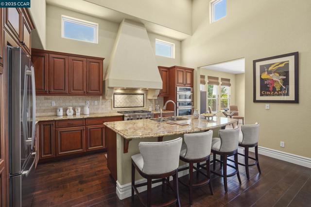 1512 Miwok Ct, Brentwood CA: https://media.crmls.org/mediaz/54de6f43-1295-4b68-a135-64cc8c6e6d2d.jpg