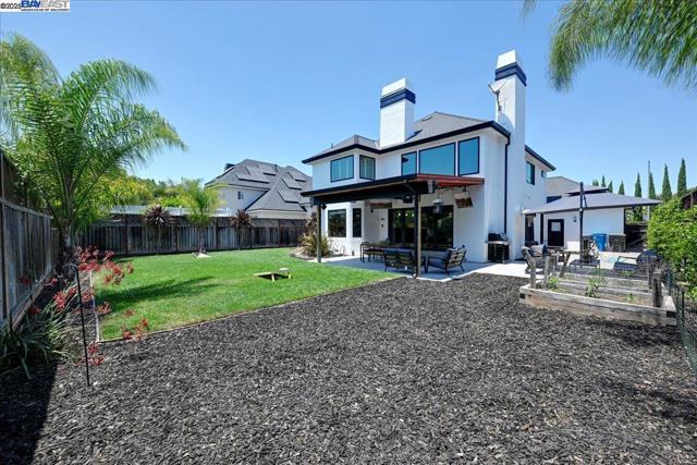 1890 Conte Way, Morgan Hill CA: https://media.crmls.org/mediaz/54df2a8b-33b2-4e34-bd58-214fd59494d7.jpg