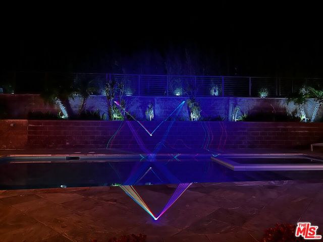 3001 Cloudcrest Road, La Crescenta CA: https://media.crmls.org/mediaz/54dfe661-4e8e-449e-a01c-bfa69d4bca7a.jpg