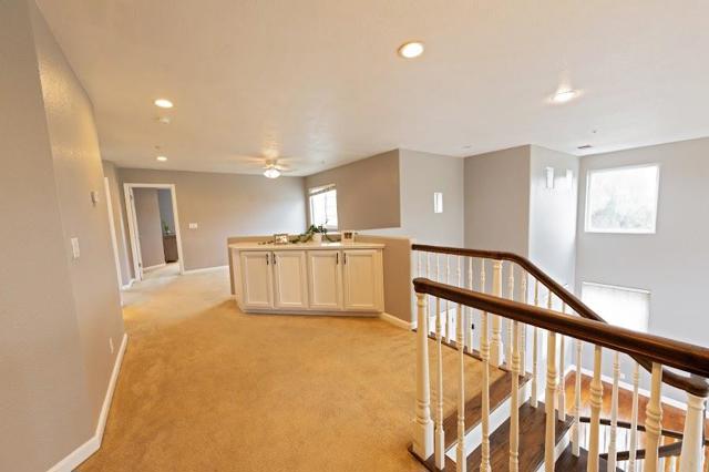 1018 Melville Street, Salinas CA: https://media.crmls.org/mediaz/54e09505-26e5-4bbf-924c-27a6d480413d.jpg