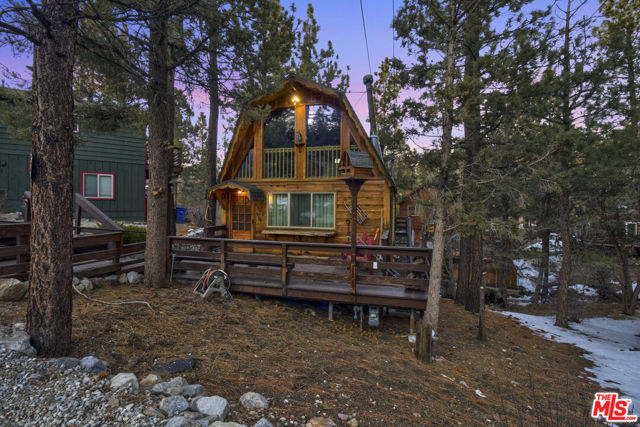 612 Kean Way, Big Bear City CA: https://media.crmls.org/mediaz/54e0d827-d2bd-433a-a454-d565dd694a95.jpg