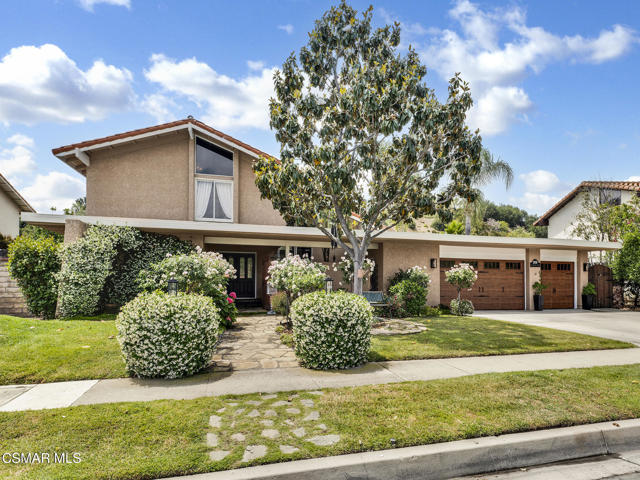 2026 Bridgegate Court, Westlake Village CA: https://media.crmls.org/mediaz/54e10d03-e77a-4c36-80a9-6e2d1fa6debf.jpg