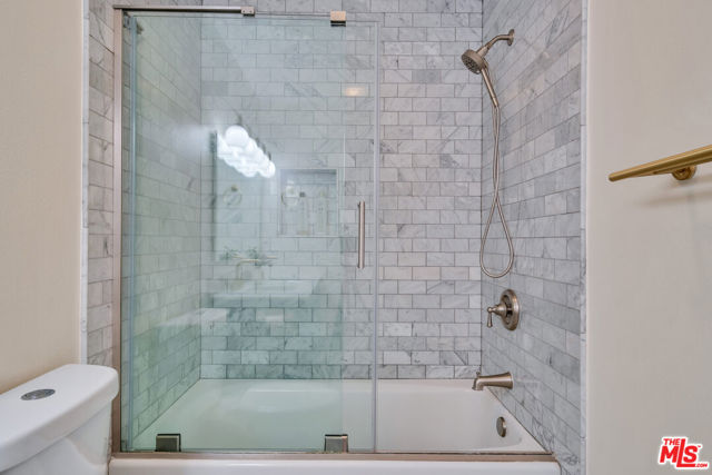 4939 Maytime Lane, Culver City CA: https://media.crmls.org/mediaz/54e212d1-4ea4-4891-9d0d-217a894d5ba4.jpg