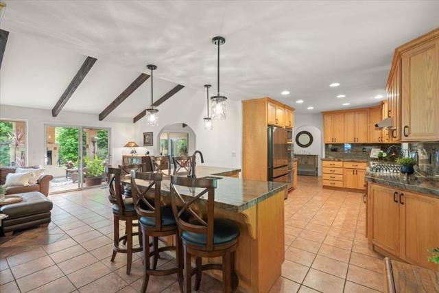 8103 Crestview Court, Gilroy CA: https://media.crmls.org/mediaz/54e2c99e-b60d-4f60-91a4-25aaf0572659.jpg
