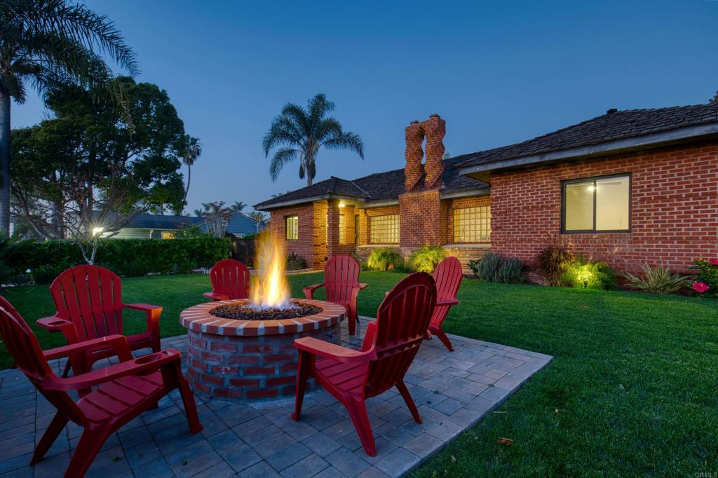 215 Vulcan Drive - photo 2