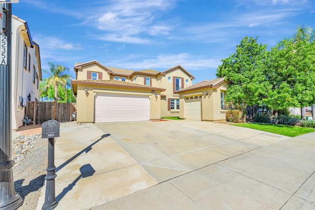 5675 Arcadia Cir, Discovery Bay CA: https://media.crmls.org/mediaz/54e458b2-c06e-48cd-b6c3-1389bb457eb9.jpg