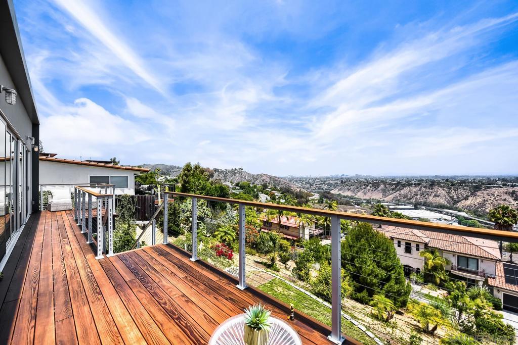 5725 Soledad Mountain - photo 16