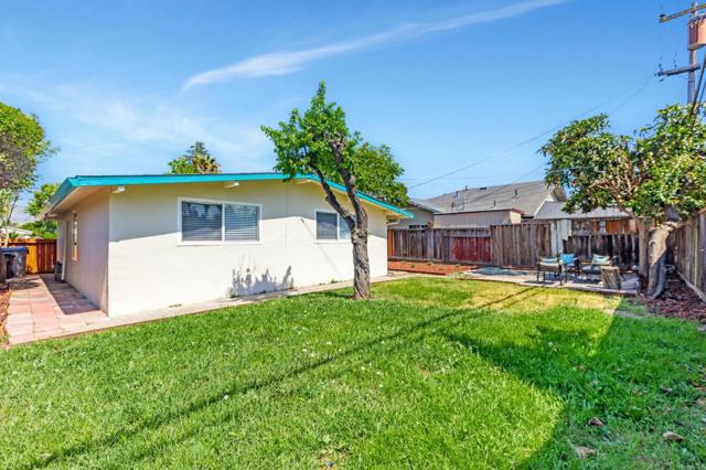 1369 Bal Harbor Way, San Jose CA: https://media.crmls.org/mediaz/54e60ad2-ddc0-45cf-ad69-09302218dda5.jpg