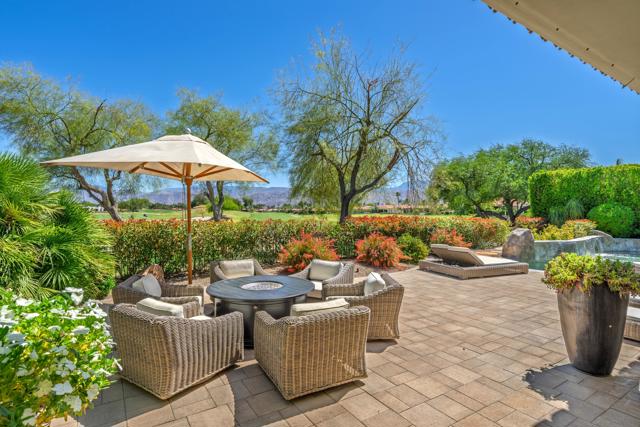 306 Loch Lomond Road, Rancho Mirage CA: https://media.crmls.org/mediaz/54e66071-a221-4efb-99f6-8c1a75b3d44c.jpg