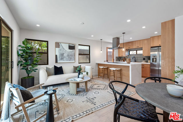 2235 S Mansfield Avenue, Los Angeles CA: https://media.crmls.org/mediaz/54e6e786-fbb9-468b-8b42-d09d67c4257e.jpg