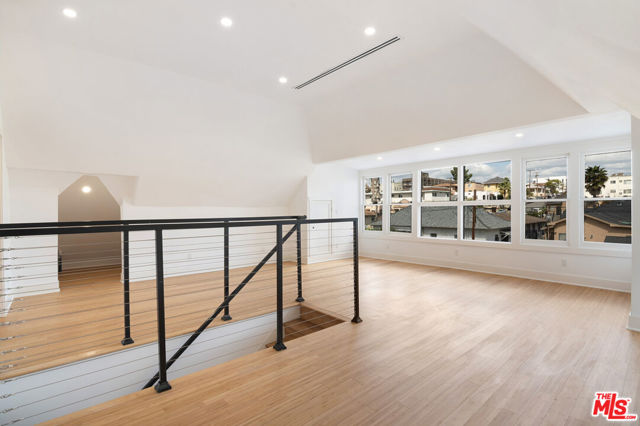 2507 E 1st Street, Los Angeles CA: https://media.crmls.org/mediaz/54e72b89-0e83-412e-8c7c-e64ad95f679a.jpg