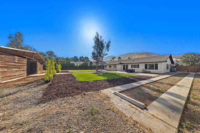 Detail Gallery Image 27 of 36 For 8167 Bridal Path Cir, Jurupa Valley,  CA 92509 - 4 Beds | 2 Baths