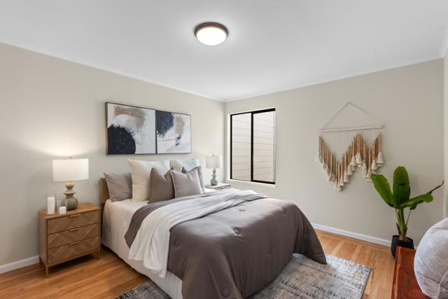 2070 42nd Avenue, San Francisco CA: https://media.crmls.org/mediaz/54e93b18-48e9-4334-8163-8cbb6c8813d9.jpg