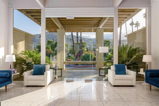 139 Desert Lakes Drive, Palm Springs CA: https://media.crmls.org/mediaz/54e9dd26-d3fd-451f-93d3-398b38b14565.jpg