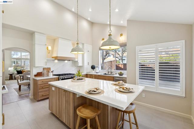 Image 15 of 60 For 674 Crystal Ct