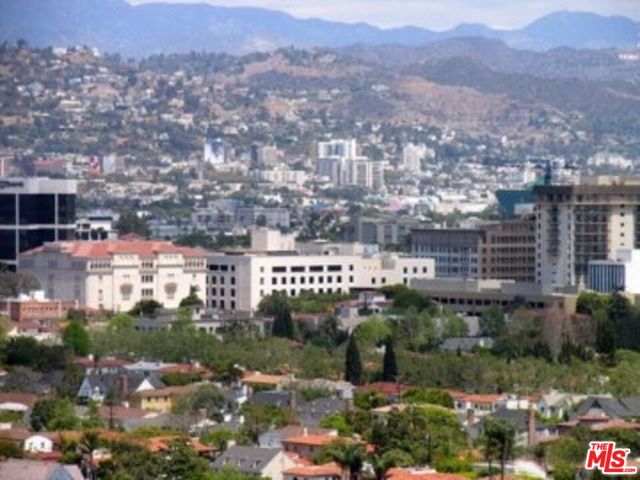 2170 Century Park East, Los Angeles CA: https://media.crmls.org/mediaz/54ea2444-9719-4cf4-aad7-1ad04a2c3bea.jpg