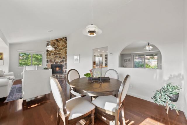 31475 Via Las Rosas, Carmel Valley CA: https://media.crmls.org/mediaz/54ea61c9-965f-4329-b294-09ea56b2245e.jpg