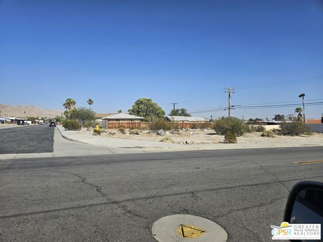 12340 Cactus Drive, Desert Hot Springs CA: https://media.crmls.org/mediaz/54ea9b7e-5209-4f19-8a00-8dbc61c19053.jpg