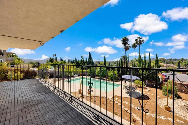133 Helen Way, Escondido CA: https://media.crmls.org/mediaz/54eae849-4f33-4ebe-bfd6-eba160403871.jpg