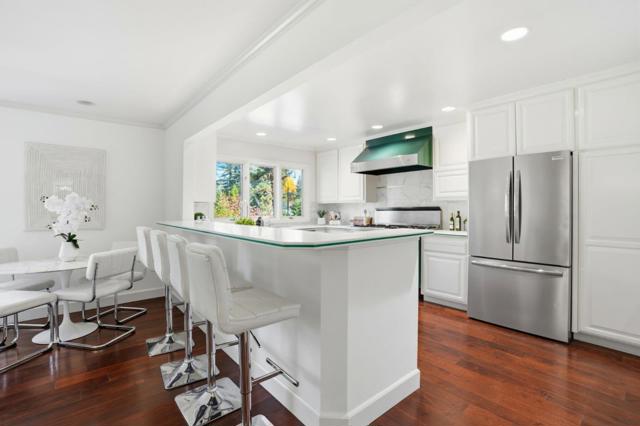 1621 Stone Pine Lane, Menlo Park CA: https://media.crmls.org/mediaz/54eb13b1-e81a-467e-80be-11fc286c705d.jpg