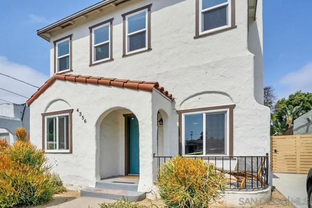 4356 33Rd St, San Diego CA: https://media.crmls.org/mediaz/54eb80ff-d30d-40f7-ab7d-7591e14784ea.jpg