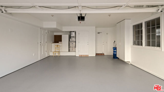 5105 Via Donte, Marina del Rey CA: https://media.crmls.org/mediaz/54eba4ed-4a3a-4905-be8d-112010048a72.jpg