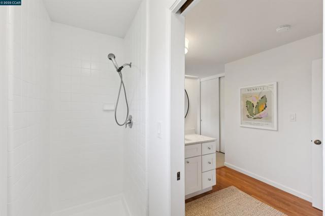 1752 Berrywood Ct, Concord CA: https://media.crmls.org/mediaz/54ebd16b-d27b-426f-bec0-8a341fb80628.jpg