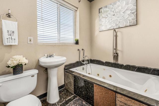 Detail Gallery Image 21 of 28 For 166 Lakeview Ave, Spring Valley,  CA 91977 - 4 Beds | 3 Baths