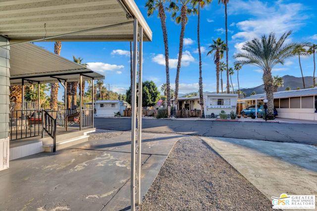 7 Lincoln, Cathedral City CA: https://media.crmls.org/mediaz/54ec3ac1-24c2-424a-83d0-fc9274d498ca.jpg