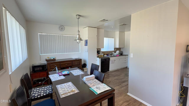 505 Palisade Street, Pasadena CA: https://media.crmls.org/mediaz/54ec80f1-4bf2-4995-a848-e3833e9ca416.jpg