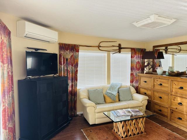 252 Raincloud Street, Palm Springs CA: https://media.crmls.org/mediaz/54ecce97-acb9-43b9-b21f-26d1ea81327f.jpg