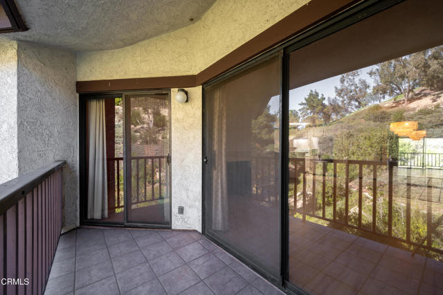 Detail Gallery Image 22 of 32 For 4210 via Arbolada #301,  Los Angeles,  CA 90042 - 2 Beds | 2 Baths