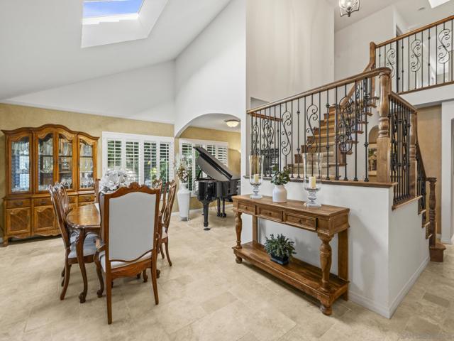 6502 La Paloma St., Carlsbad CA: https://media.crmls.org/mediaz/54ef5261-33da-4c80-b6bc-60bf49a47f50.jpg