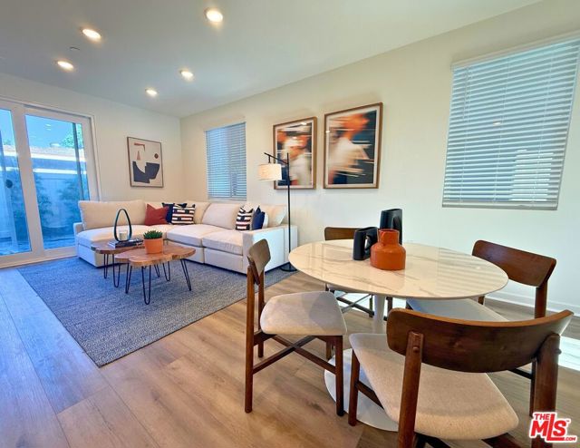 11783 E Melody Way, Whittier CA: https://media.crmls.org/mediaz/54ef7944-73df-4baf-a33c-d205c78330f5.jpg