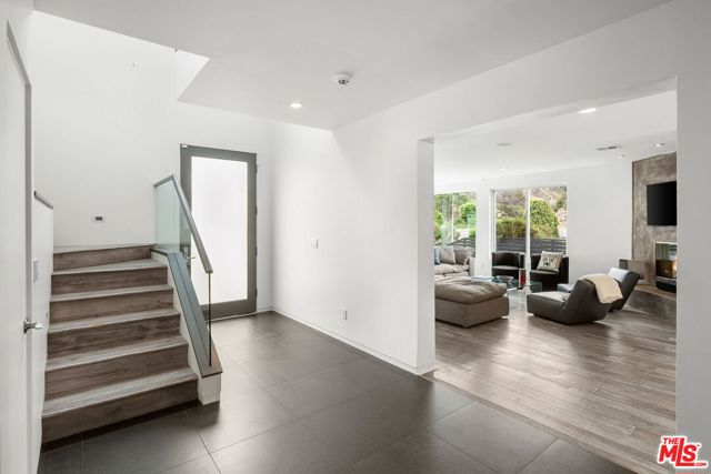 Drew Fenton | 1257 Bienveneda Avenue Pacific Palisades CA | MLS: 7385502