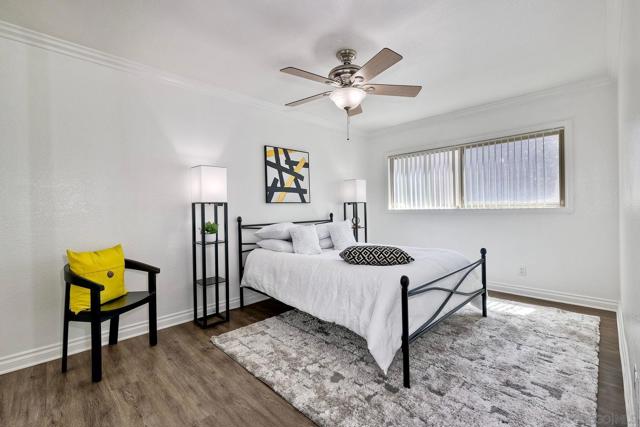 615 9th St, Imperial Beach CA: https://media.crmls.org/mediaz/54ef9972-fb62-417e-90c6-34acf08faecc.jpg
