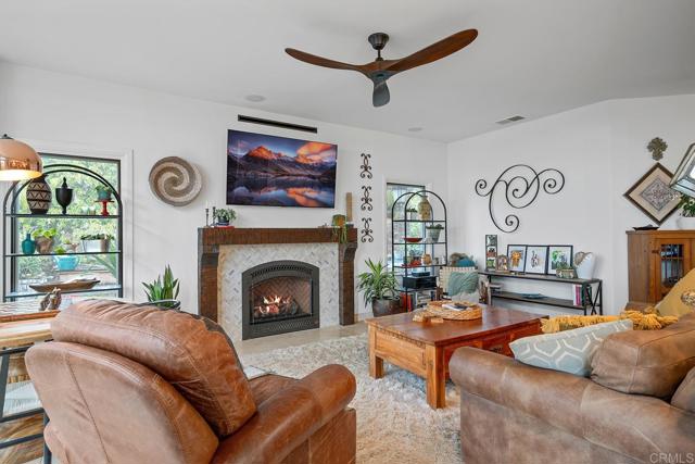 Image 19 of 59 For 2755 Silver Oak Place