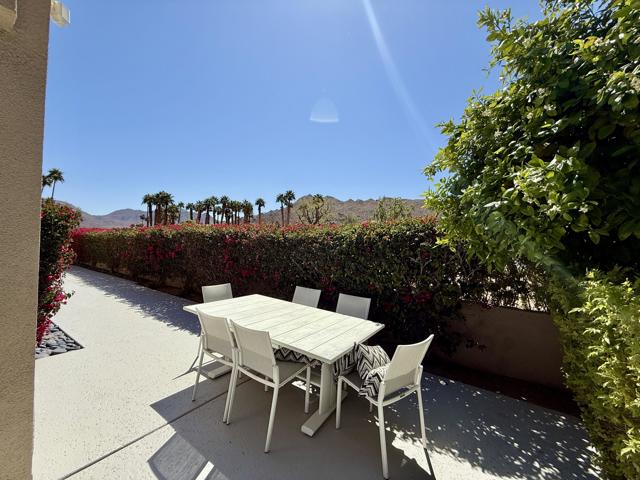 Image 31 of 35 For 49145 Quercus Lane