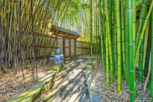 5601 Freedom Boulevard, Aptos CA: https://media.crmls.org/mediaz/54f08389-afb0-4df5-92ec-b7861f5c974d.jpg