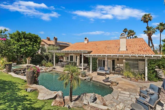 401 Cypress Point Drive, Palm Desert CA: https://media.crmls.org/mediaz/54f21fbc-9d95-4b70-bcef-27d8fbd63131.jpg