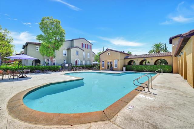 7855 Via Belfiore, San Diego CA: https://media.crmls.org/mediaz/54f23587-ac1f-4035-9710-00b27b555988.jpg