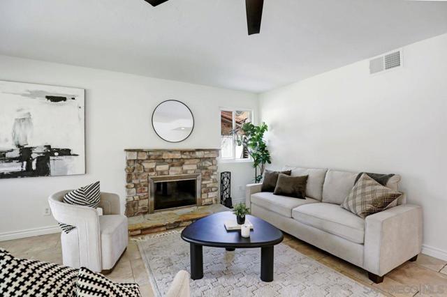 12709 Treeridge Ter, Poway CA: https://media.crmls.org/mediaz/54f26033-ec46-4d80-a0f6-15582129a2b3.jpg
