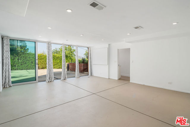 2823 Montcalm Avenue, Los Angeles, California 90046, 2 Bedrooms Bedrooms, ,3 BathroomsBathrooms,Single Family Residence,For Sale,Montcalm,24400515