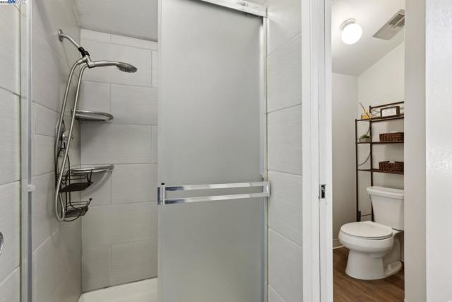 2378 Cheshire Place, San Leandro CA: https://media.crmls.org/mediaz/54f3d4cf-f914-4511-b7af-0408bbf6f107.jpg