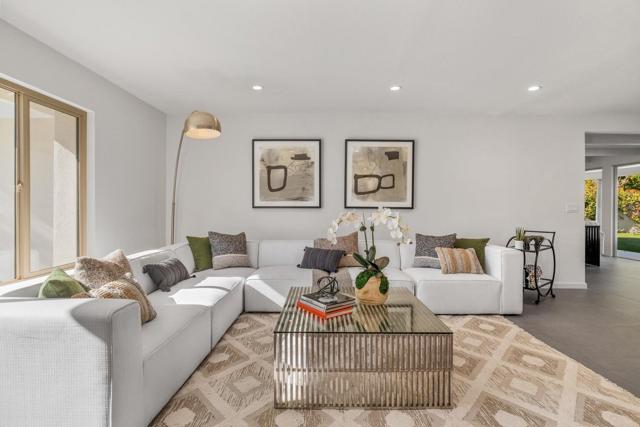 75322 Desert Park Drive, Indian Wells CA: https://media.crmls.org/mediaz/54f4d2b5-8d73-45ea-abdb-15acb83719d0.jpg